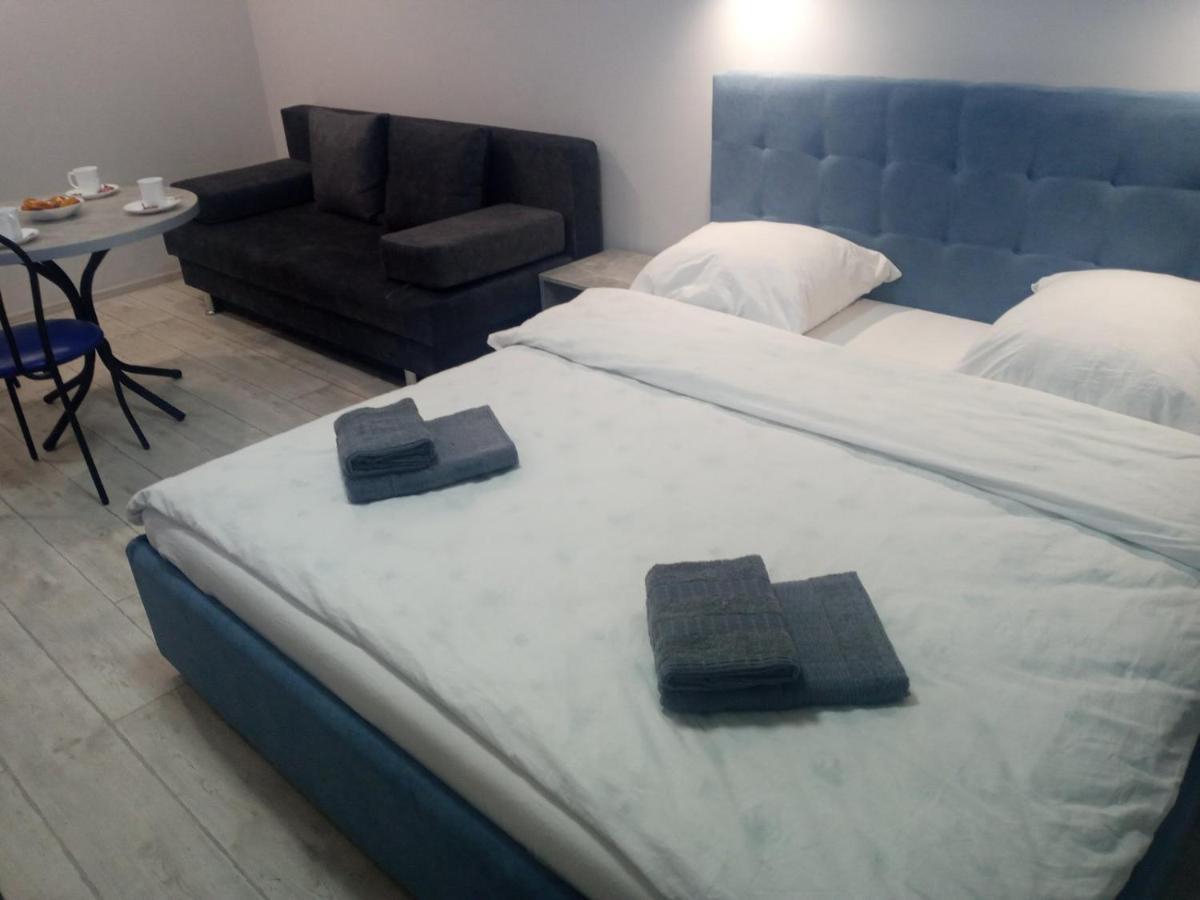 Apartament Yescity! Uzhhorod Ngoại thất bức ảnh