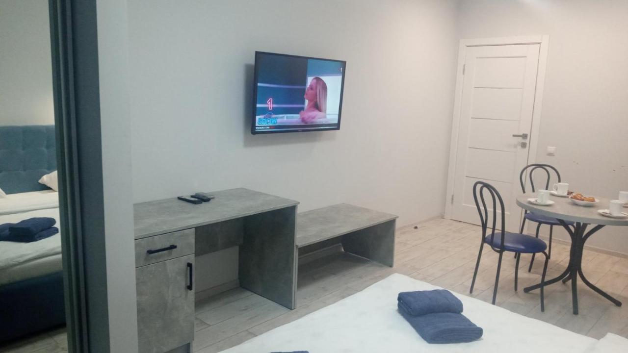 Apartament Yescity! Uzhhorod Ngoại thất bức ảnh