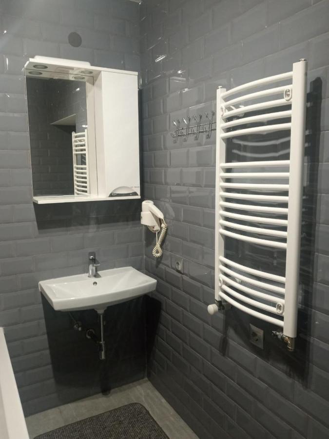 Apartament Yescity! Uzhhorod Ngoại thất bức ảnh
